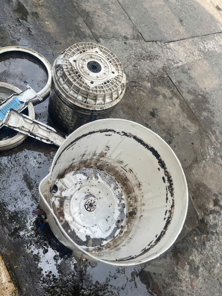 Vệ sinh máy giặt